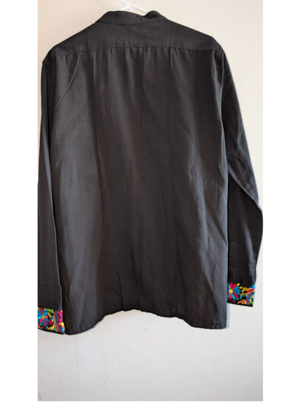 Black Guayabera Shirt Large - Picture 7 of 7